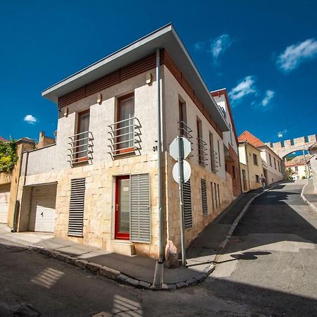 Keltaur Studio Apartman With Garage Διαμέρισμα Πετς Εξωτερικό φωτογραφία